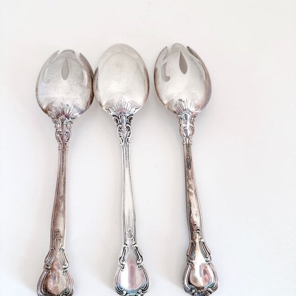 GORHAM STERLING SILVER CHANTILLY SLOTTED SERVING SPOON 8.5" LONG SET OF 3 - Picture 6 of 7